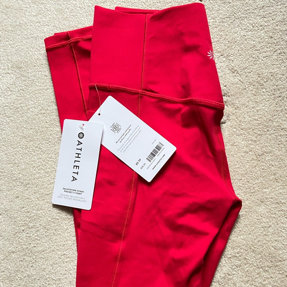 NWT Athleta Salutation Stash Leggings XS